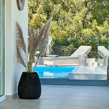 Prázdninový dům Olivengruene Mit Privatem Beheiztem Pool Vathí
